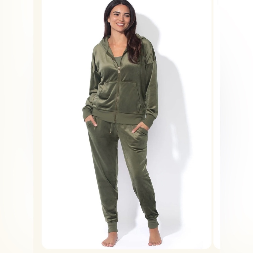 NWT Felina Luxe Women's Olive Green Velour Tracksuit